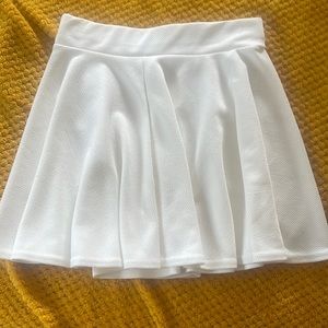 All white urban coco skirt